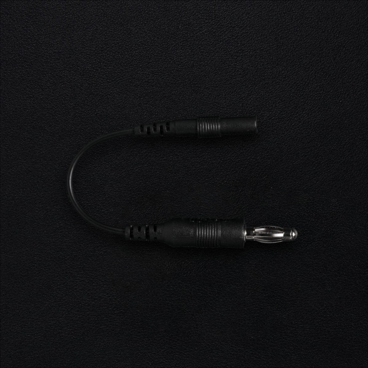 DG-LAB 2mm Pin Female Jack To 4mm Banana Plug, redukce pro připojení elektrod
