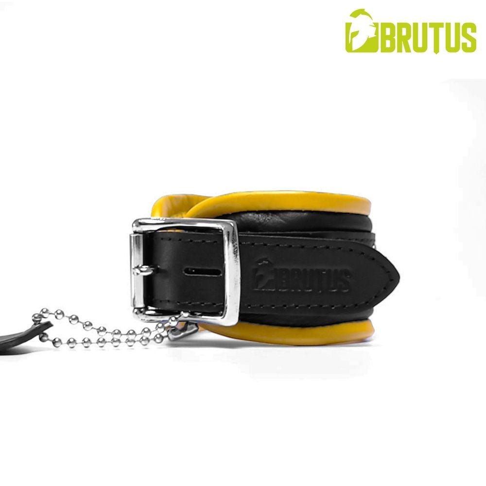 Brutus Leather Ankle Restraints Black/Yellow, kožená pouta na kotníky s měkkým polstrováním a zamykací přezkou